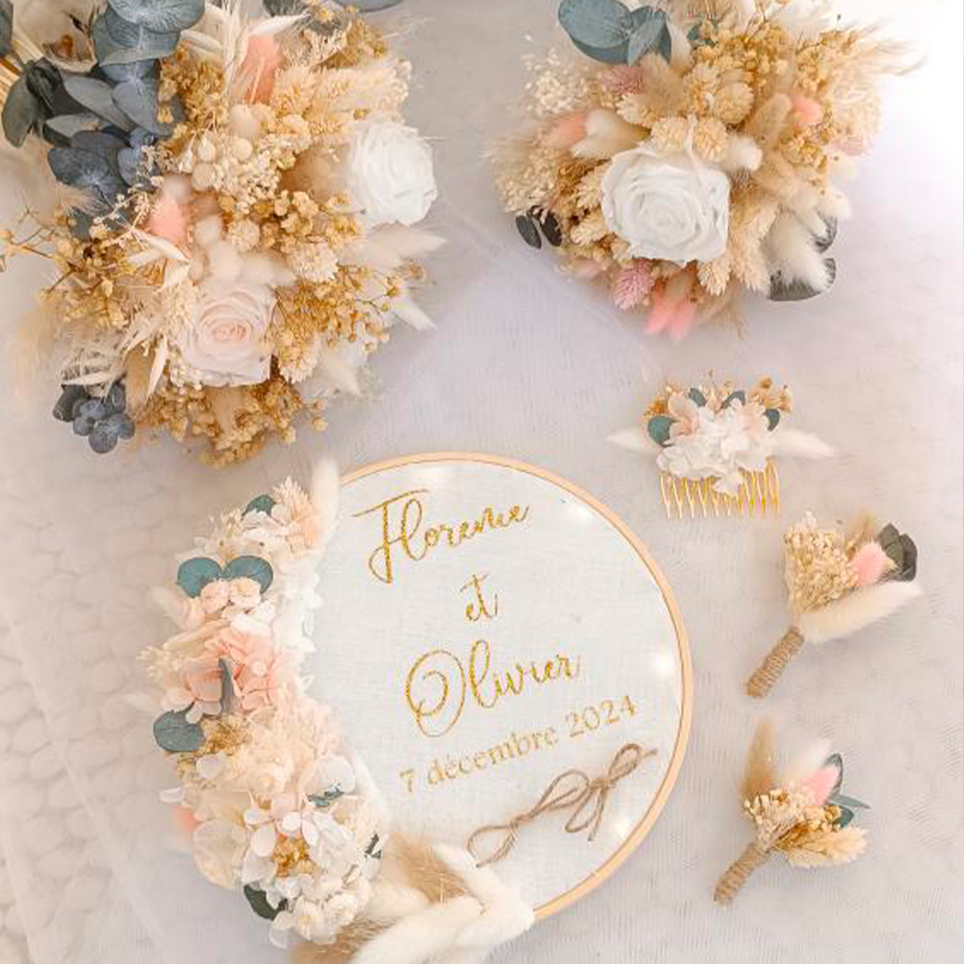 pack mariage avec porte alliance et bouquet de fleurs séchées mariée et boutonnière et peigne cheveux