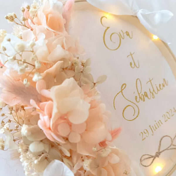 porte alliance personnalisé personnalisé en fleurs séchées pour cérémonie mariage de couleur ivoire