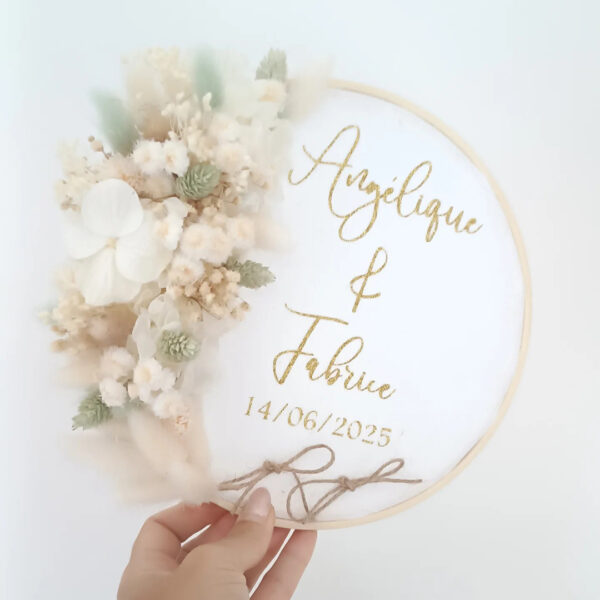porte alliance personnalisé en fleurs séchées pour cérémonie mariage de couleur vert sauge