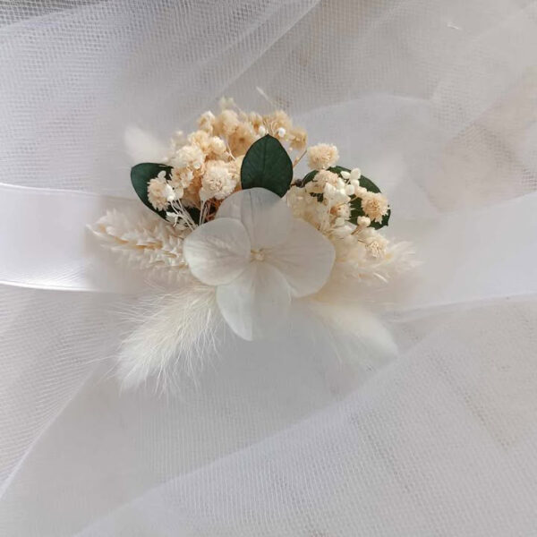 bracelet poignée sur tissu satin en fleurs séchées eucalyptus pour femme mariage