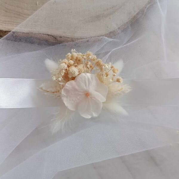 bracelet poignée sur tissu satin en fleurs séchées pour femme mariage