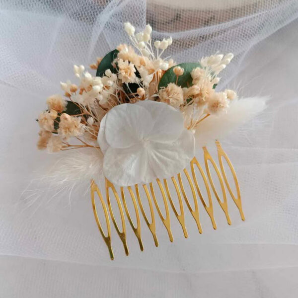 peigne cheveux en fleurs séchées pour coiffure femme mariage eucalyptus