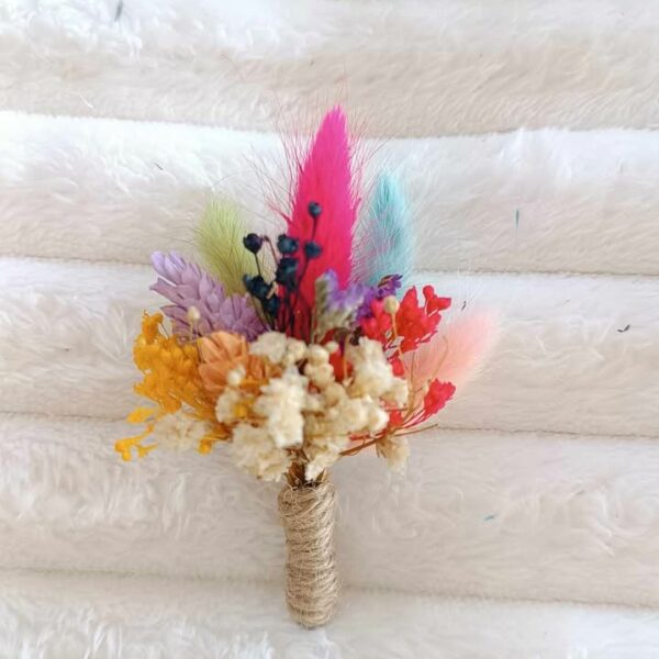 boutonnière de mariage pour homme et témoin en fleurs séchées