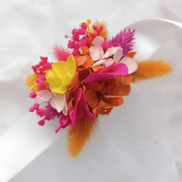 bracelet poigné en fleurs séchées pour mariage fuschia rose terracotta et jaune
