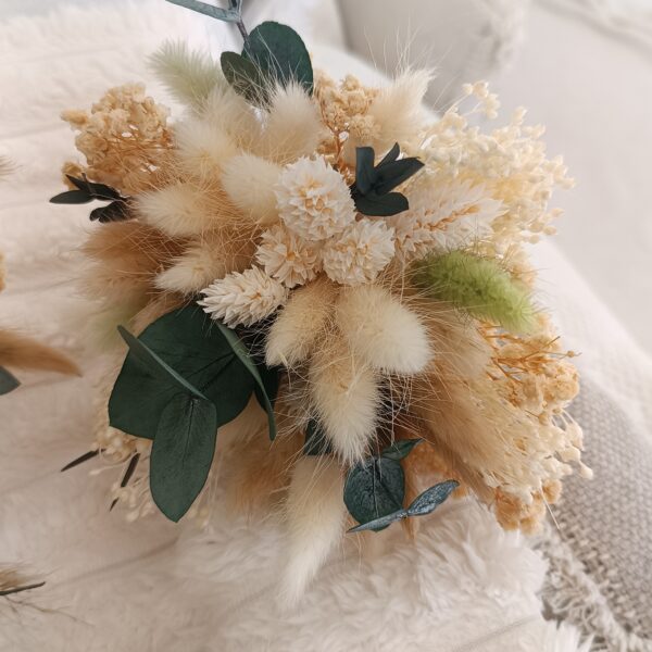 mini bouquet de mariage pour demoiselle d'honneur et enfant en fleurs séchées
