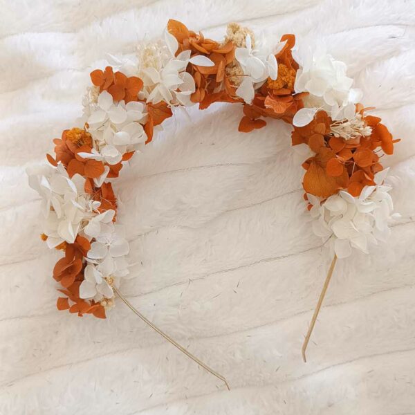 serre tête en fleurs séchées pour mariage ou baptême