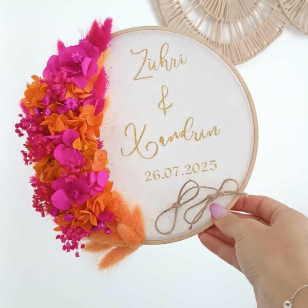 porte alliance en fleurs séchées pour mariage