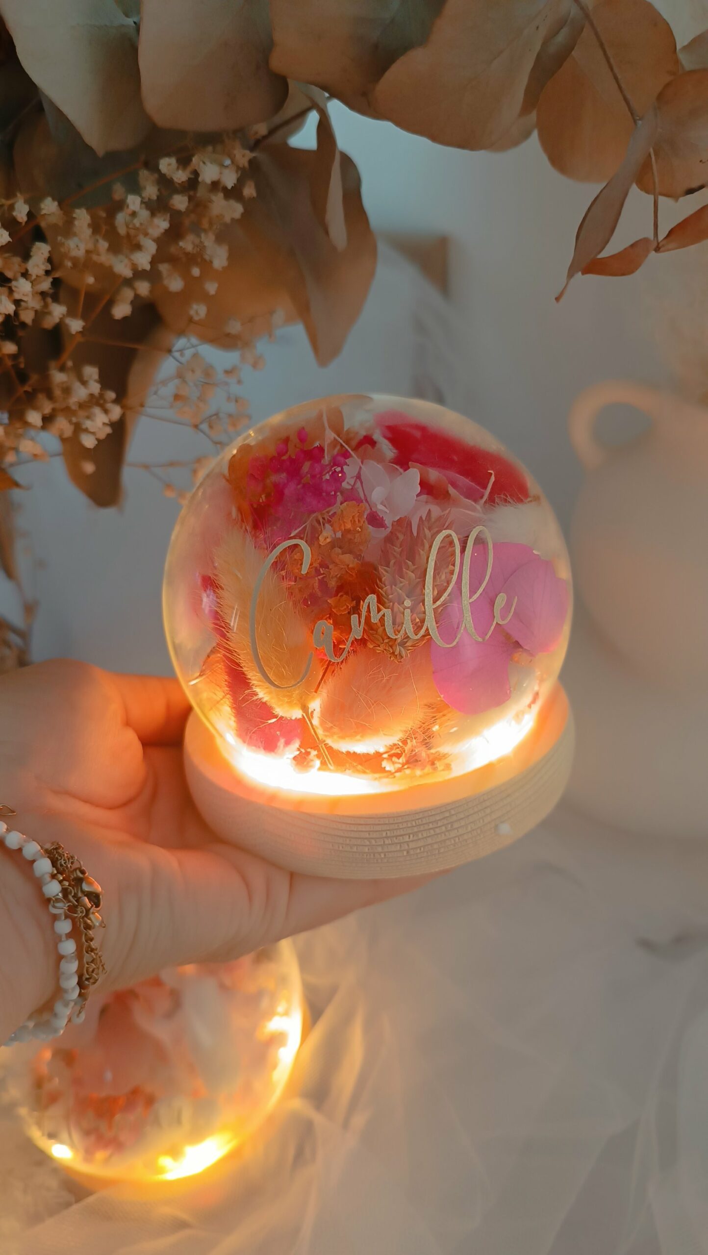 Veilleuse enfant bébé - La dormeuse lumineuse en fleurs séchées terracotta – Image 3
