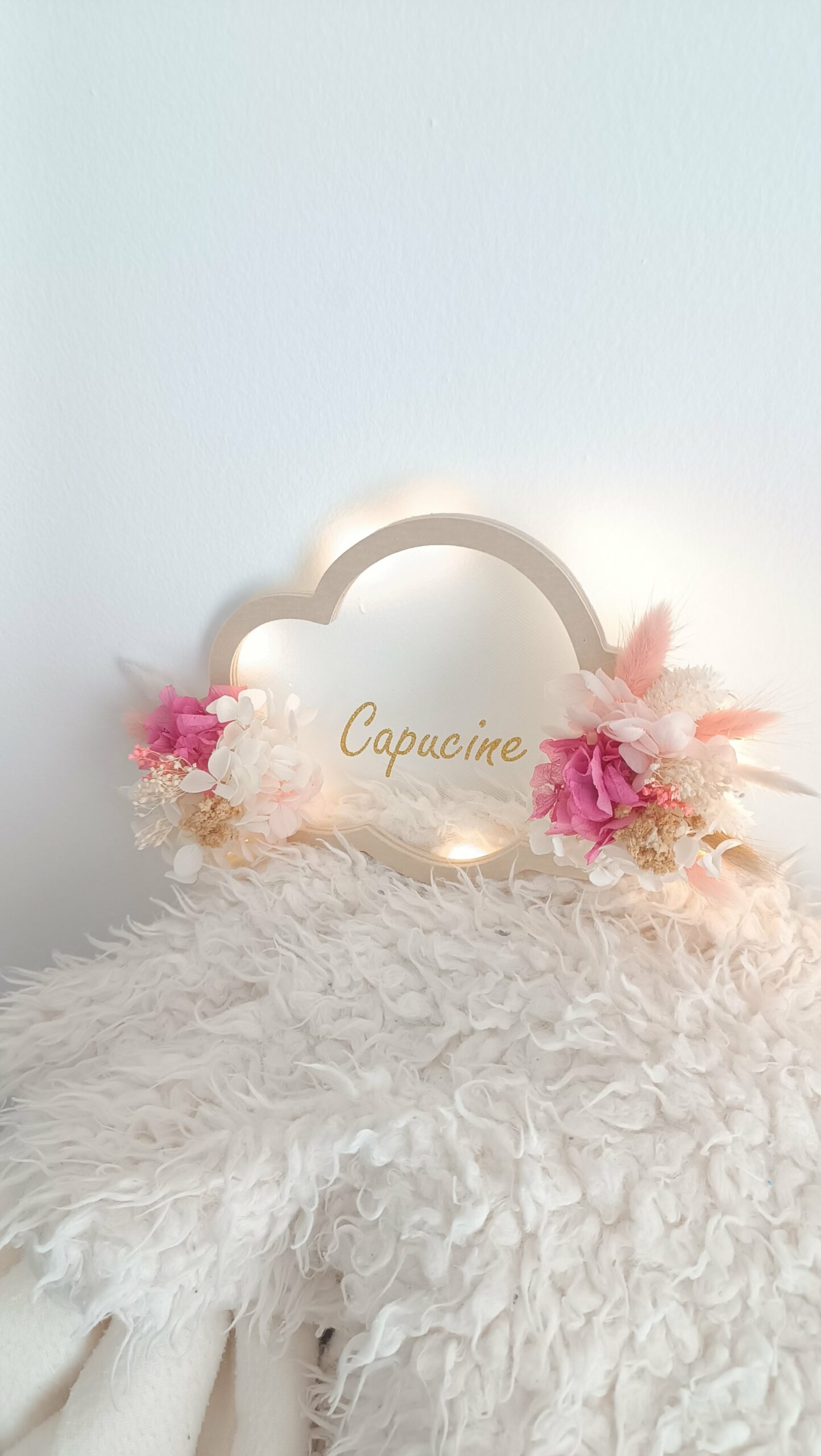 Décoration chambre bébé personnalisée – Nuage en bois avec prénom personnalisé en fleurs séchées – Idée cadeau naissance ou baptême noël – Image 8